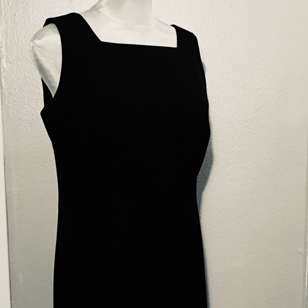 Laura Scott dress